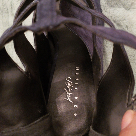 Lord and Taylor 424 fifth cut out booties - Picture 2 of 7
